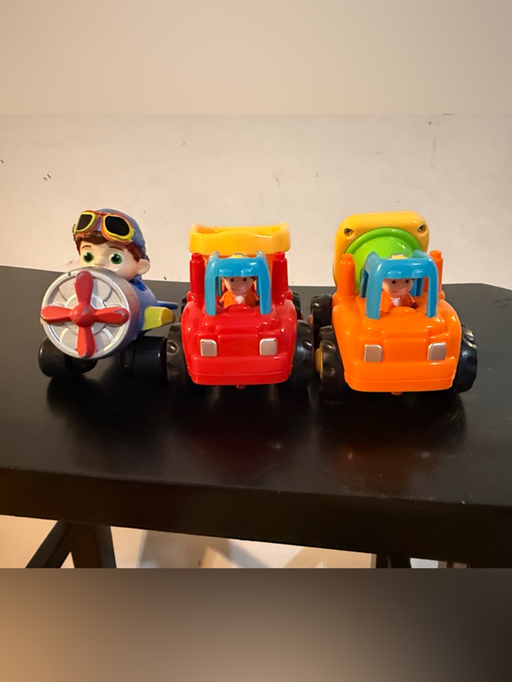 Colorful Kids Pull-Back Toy Cars Set - Red and Orange
